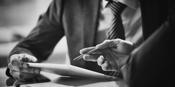 Derecho Mercantil / Abogados Mercantilistas Ourense · Reclamación / Negociación de Deudas Comerciales Clientes